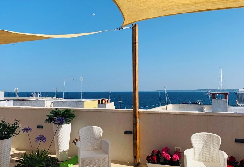 تختخواب و صبحانه Dei Del Mare Extra Luxury