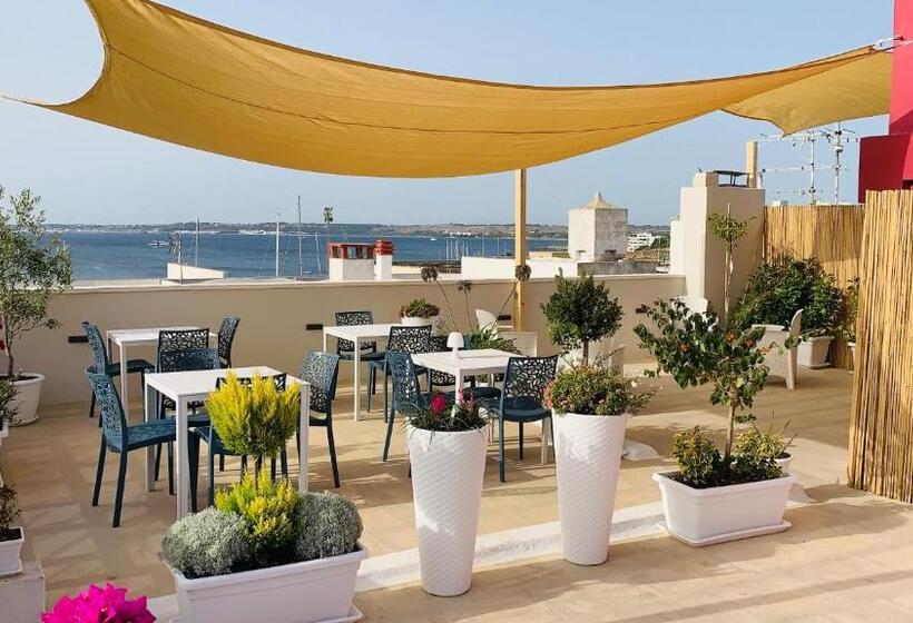 مبيت وإفطار Dei Del Mare Extra Luxury