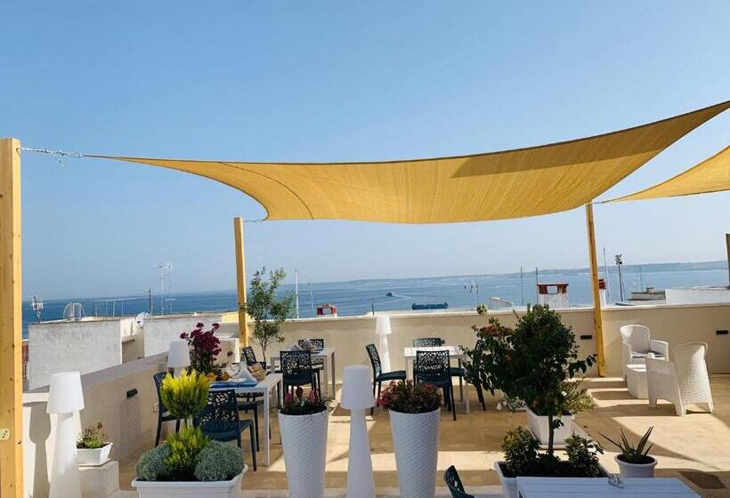 تختخواب و صبحانه Dei Del Mare Extra Luxury