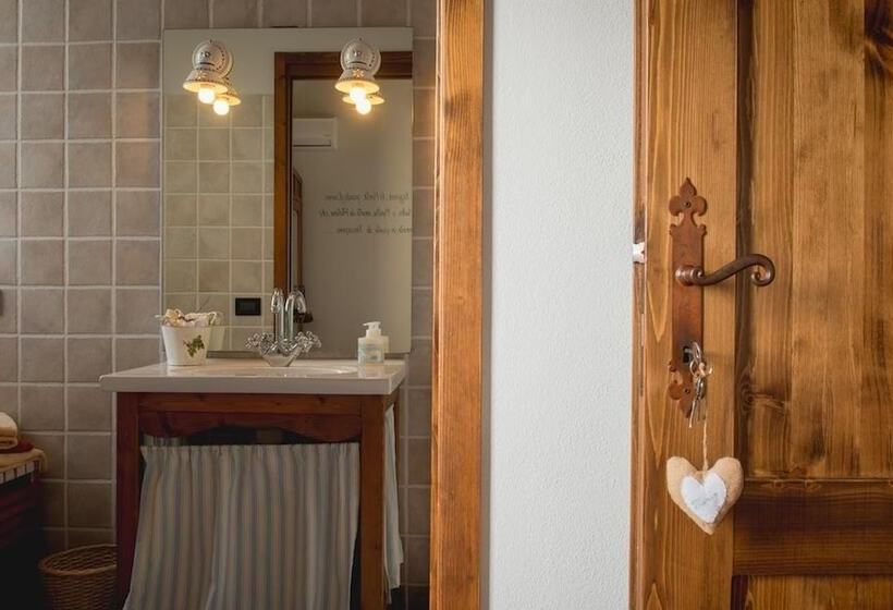 مبيت وإفطار Locanda Camera Con Vista