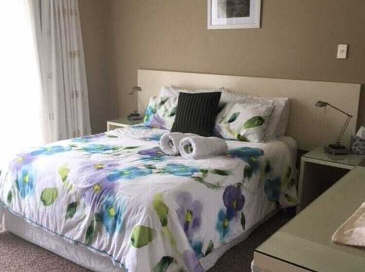 Bigsky Bed And Breakfast