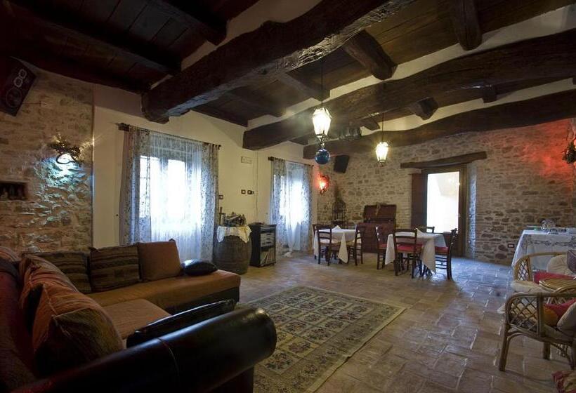 Casale Del Monsignore