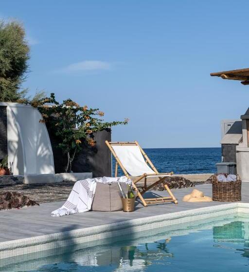 Damma Beachfront Luxury Villa