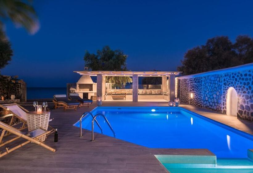 Damma Beachfront Luxury Villa