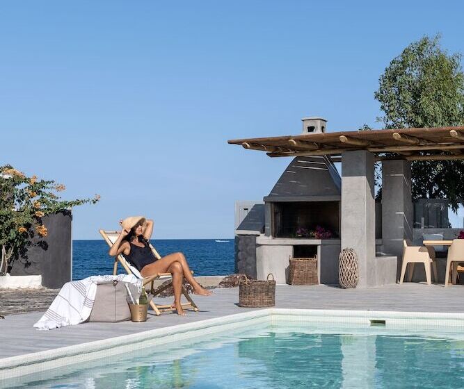 Damma Beachfront Luxury Villa