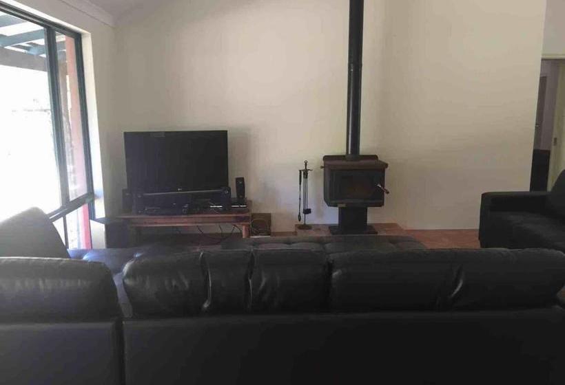 Heavenly Hideaway   Yallingup