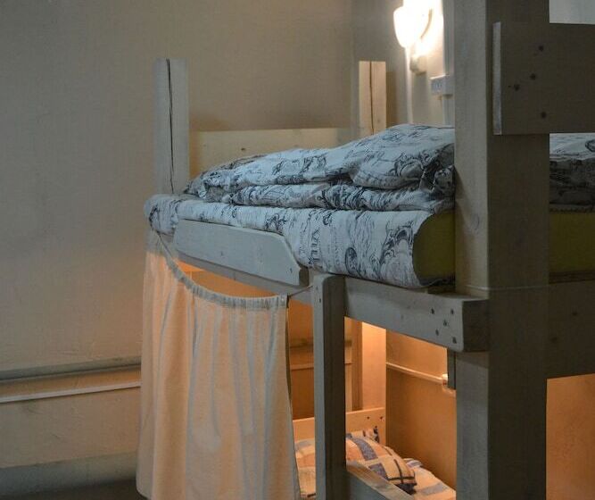 Horizontal Hostel
