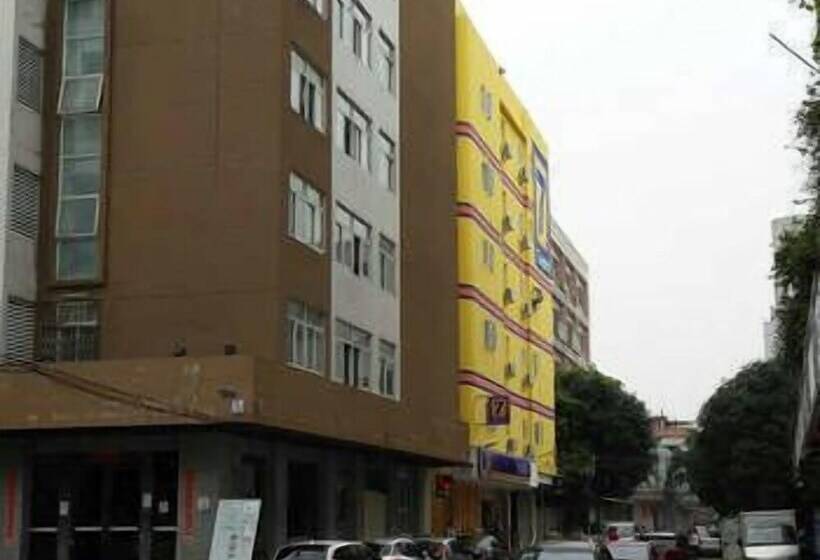 Отель 7 Days Inn