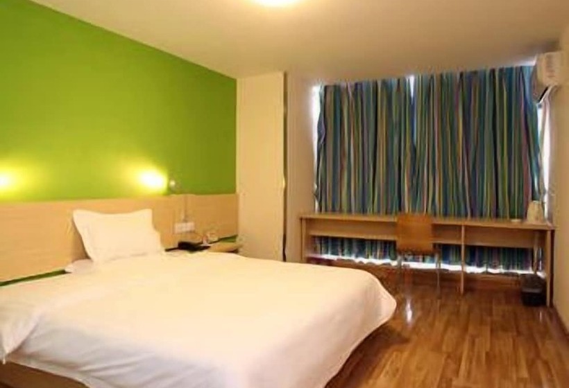 Отель 7 Days Inn