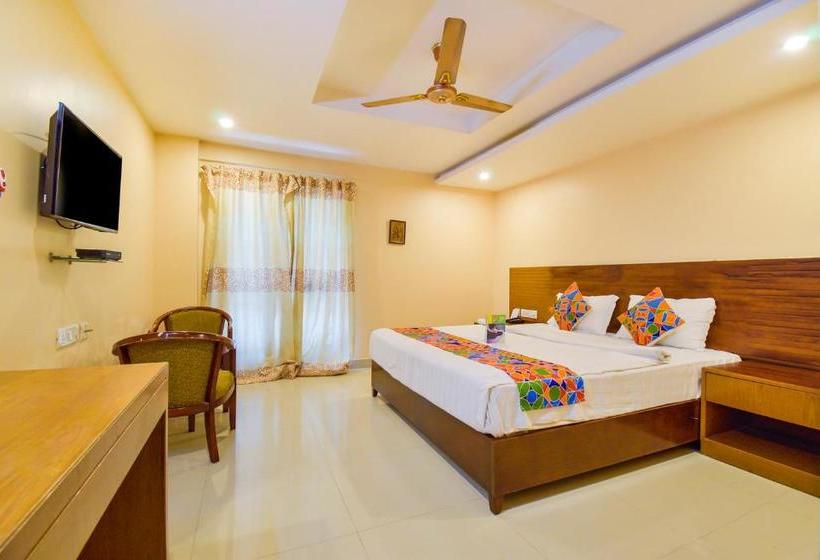 هتل Fabexpress Deccan Heritage   Nr Iskon Temple , Abids