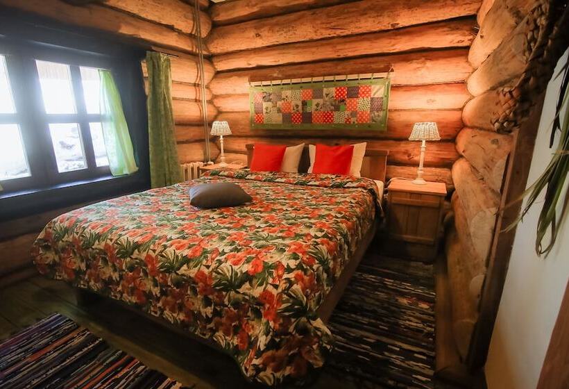 هتل Ethnocomplex Bobrovaya Dolina