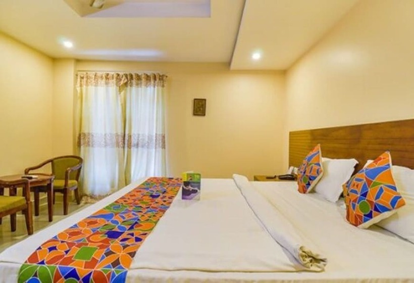 هتل Fabexpress Deccan Heritage   Nr Iskon Temple , Abids