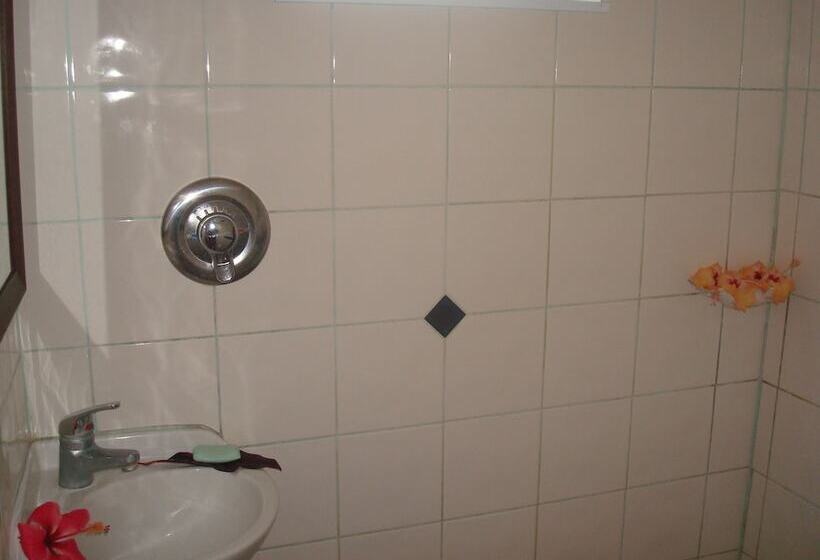 هتل Gecko Lodge Fiji