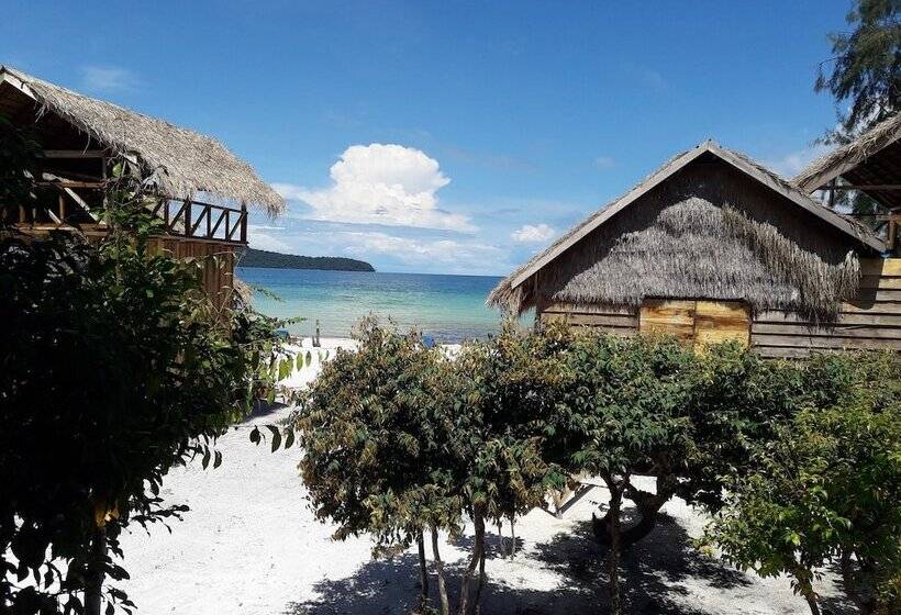 Отель Greenblue Beach Bungalow Resort