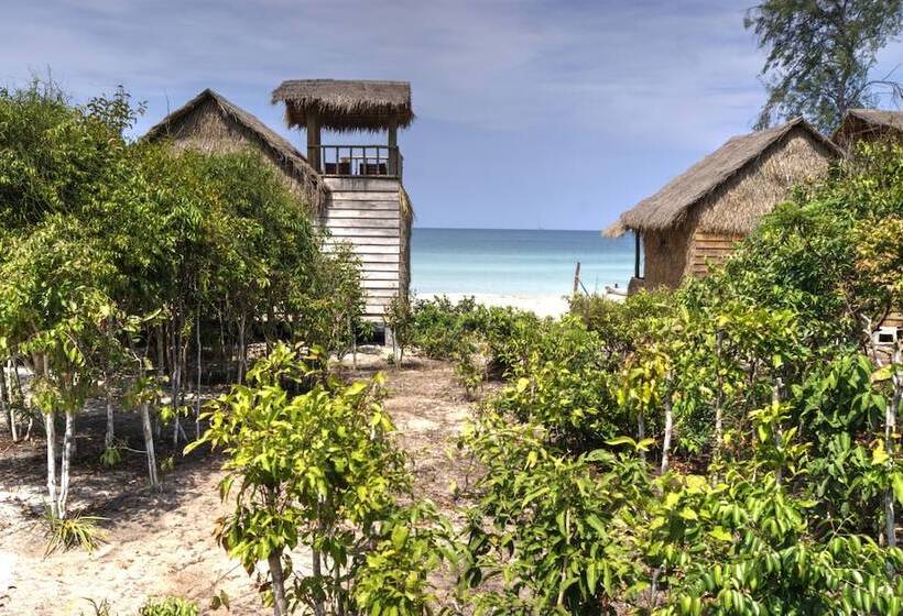 Отель Greenblue Beach Bungalow Resort