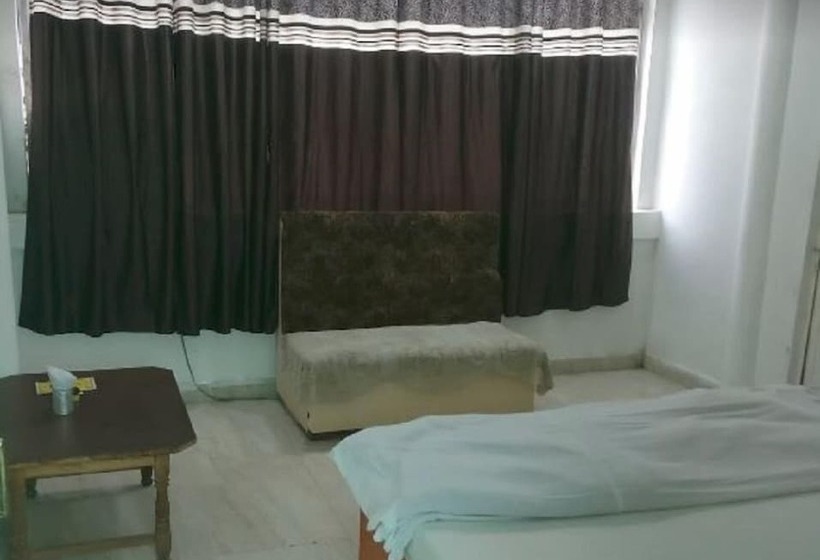 בית מלון כפרי Gurukripa Inn