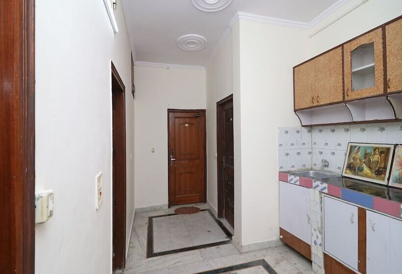 בית מלון כפרי Hari Villa Residency By Oyo Rooms