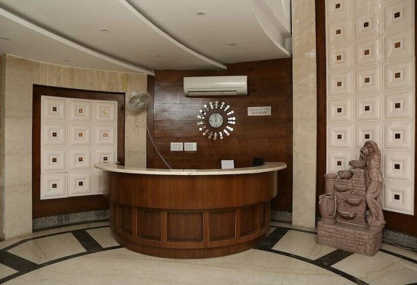 ホテル Palette   Silver Castle