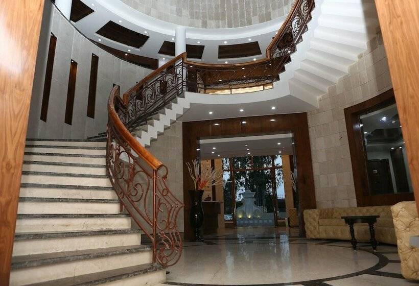 فندق Palette   Silver Castle