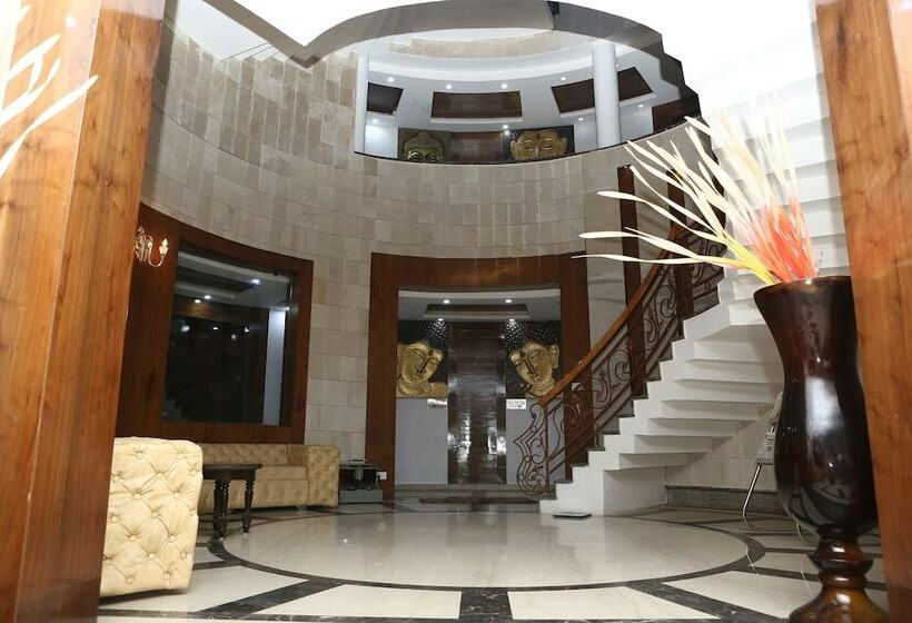 ホテル Palette   Silver Castle