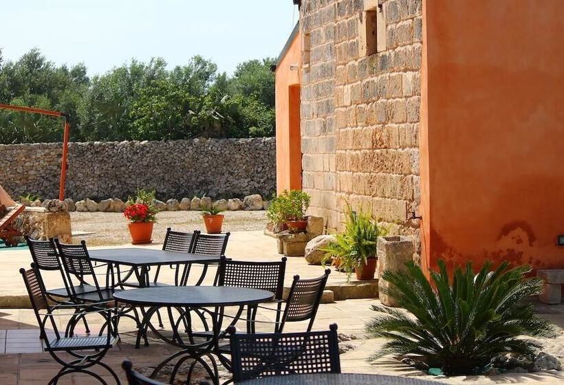 فندق ريفى Agriturismo Masseria Saittole