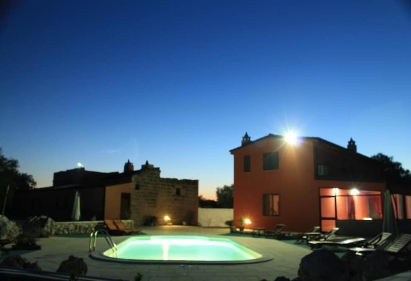 فندق ريفى Agriturismo Masseria Saittole