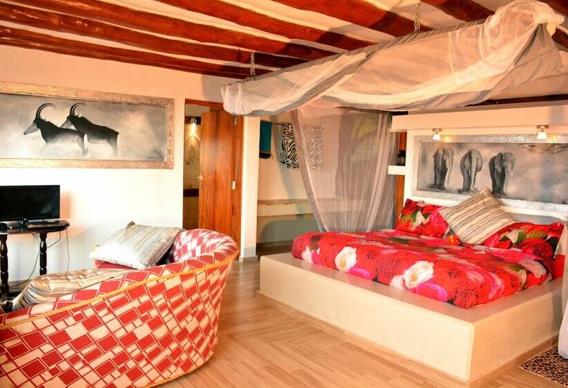 Hotel Shimba Green Lodge