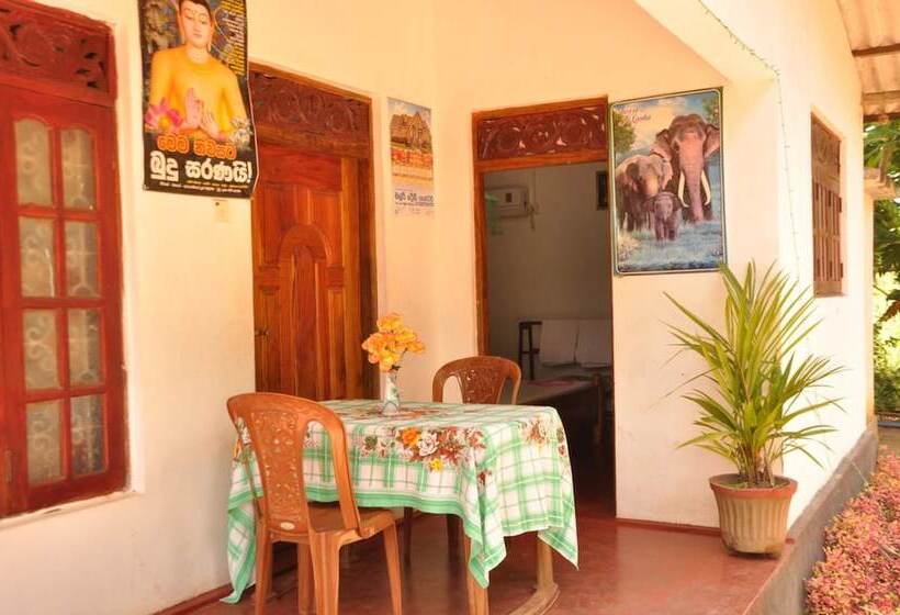 酒店 Sigiri Lakshan Home Stay