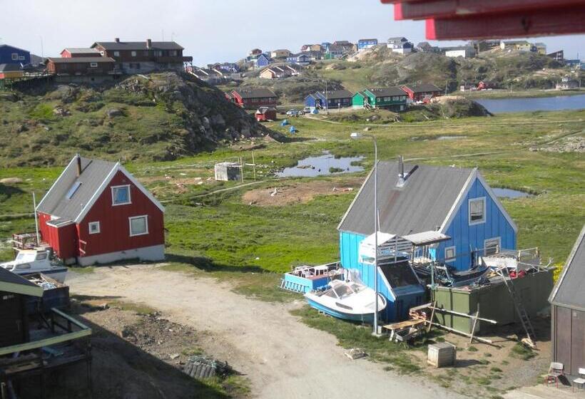 هتل Sisimiut