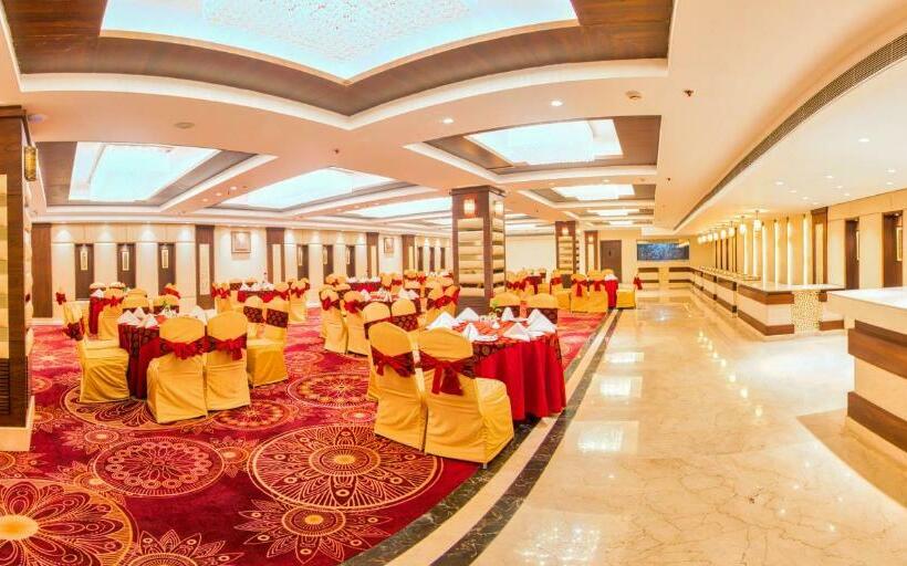 호텔 The Grand Ambassador