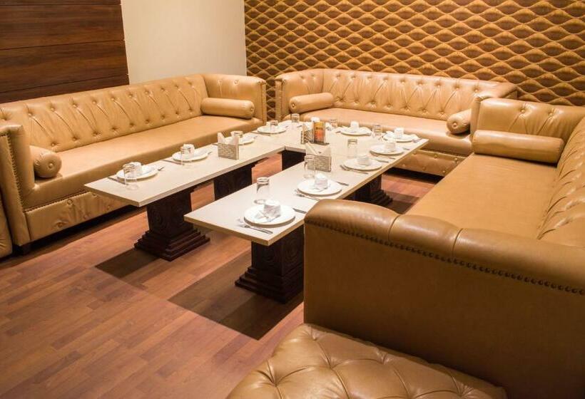 호텔 The Grand Ambassador