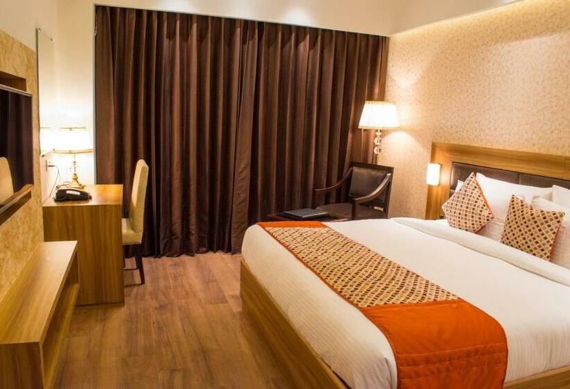 호텔 The Grand Ambassador