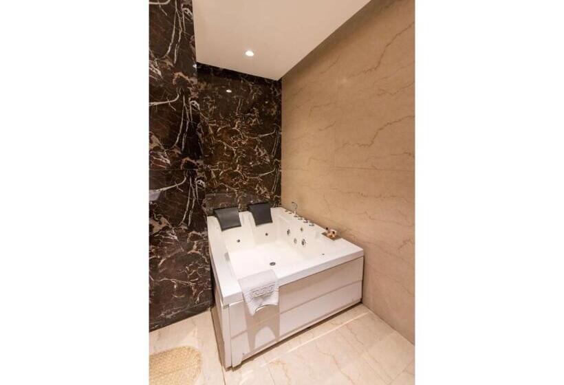 호텔 The Grand Ambassador