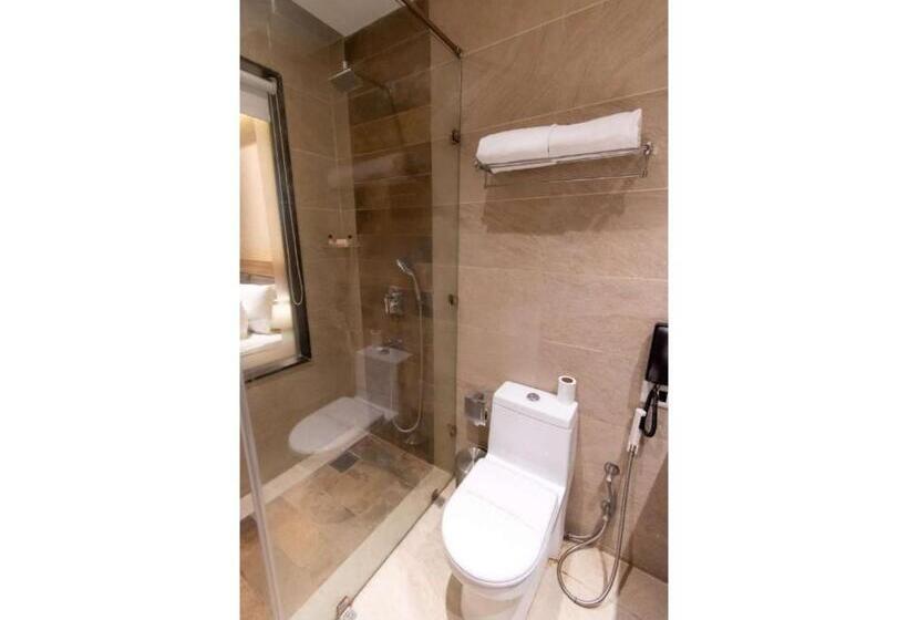 호텔 The Grand Ambassador