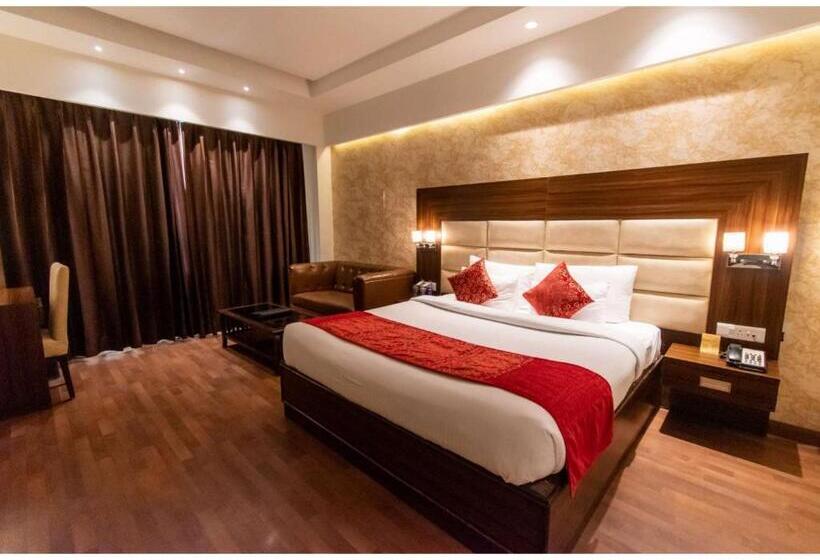 호텔 The Grand Ambassador