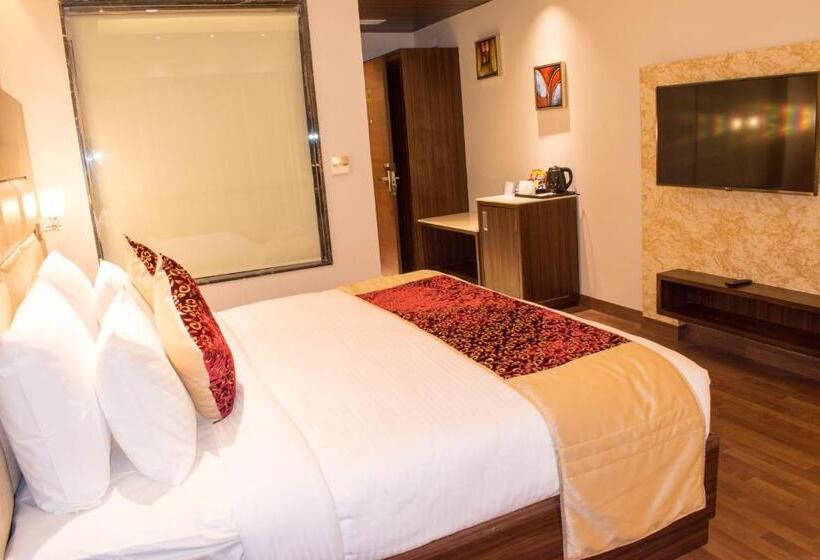 호텔 The Grand Ambassador