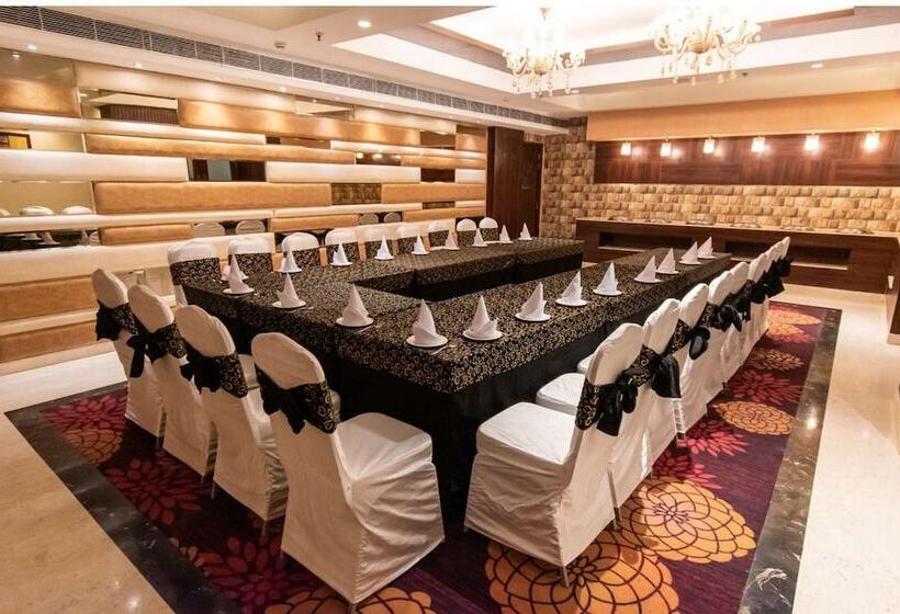 호텔 The Grand Ambassador