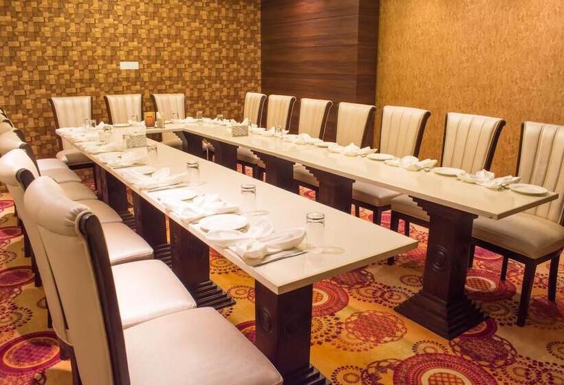 호텔 The Grand Ambassador