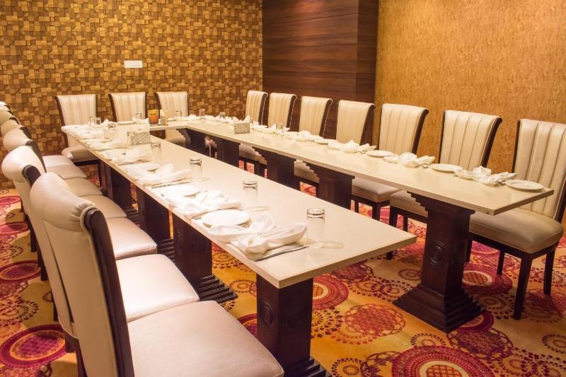 호텔 The Grand Ambassador