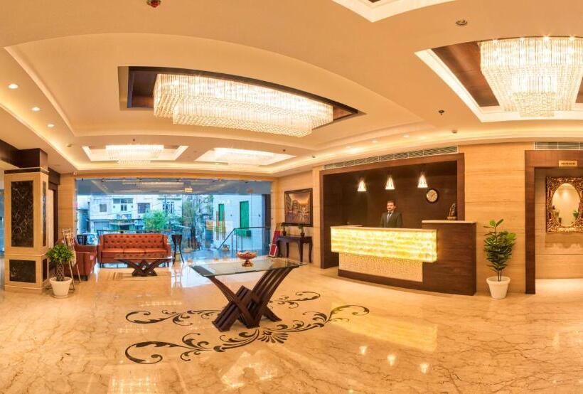 호텔 The Grand Ambassador