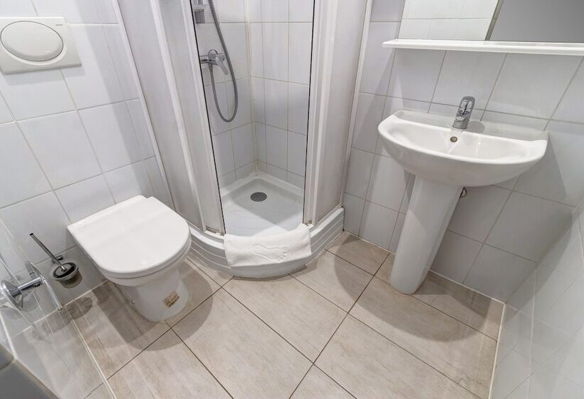 Отель Tiara Domodedovo Guest House