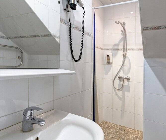 Отель Tiara Domodedovo Guest House