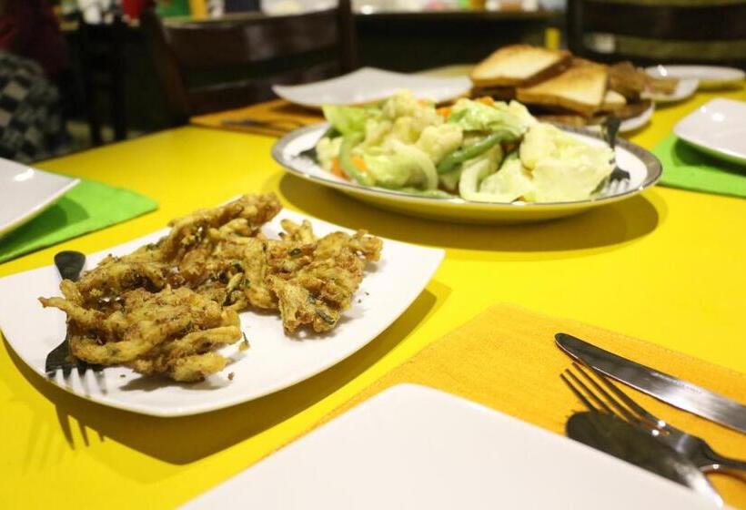 فندق Train View Chalet