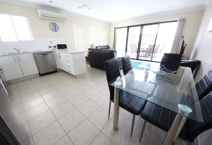 La Bella Vita At South West Rocks   No Sheets Or Towels Provided