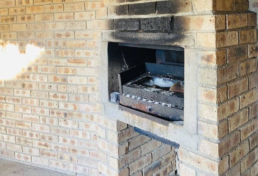 膳宿费 Airport Royal Guest House