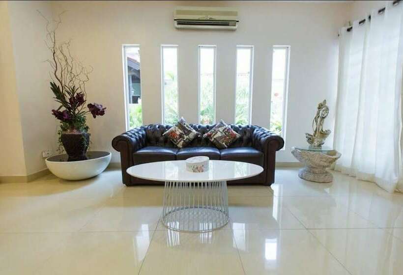 پانسیون Botanic Elegant Suite Klang