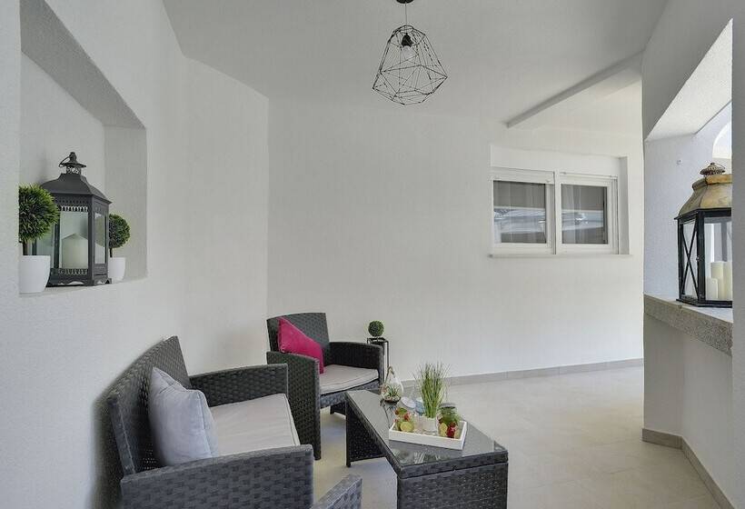 펜션 D&a City Center Apartments