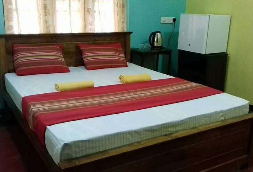 פנסיון Dreams Garden Surf Lodge