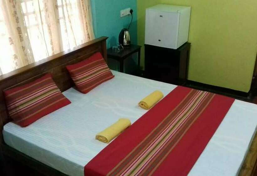 פנסיון Dreams Garden Surf Lodge