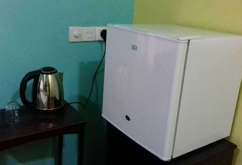 פנסיון Dreams Garden Surf Lodge